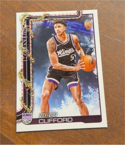 2025-26 Topps Holiday #H184 Nique Clifford — front