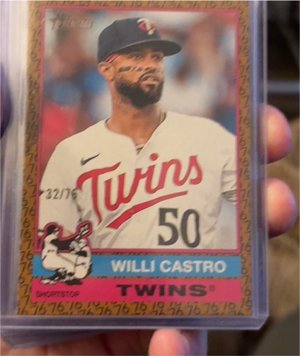 2025 Topps Heritage #73 Willi Castro — front