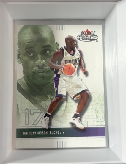 2001-02 Fleer Force #145 Anthony Mason — front