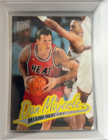 1996-97 Fleer Ultra #207 Dan Majerle — front
