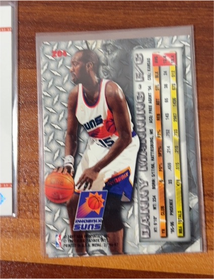 1996 Fleer #701 Danny Manning — front