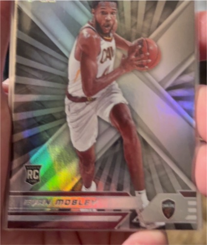 2021-22 Panini Chronicles XR #380 Evan Mobley — front