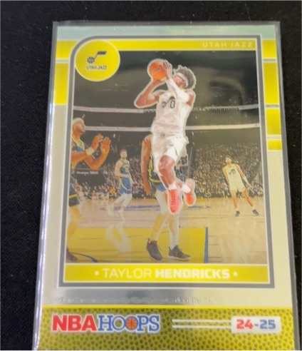 2024-25 Panini NBA Hoops #72 Taylor Hendricks — front