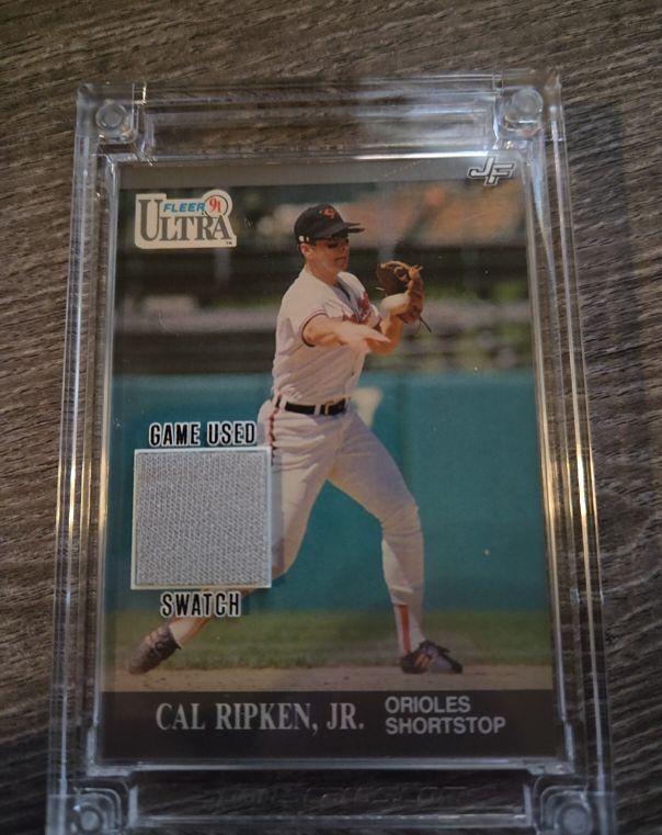 1991 Fleer Ultra #24 Cal Ripken Jr. — front