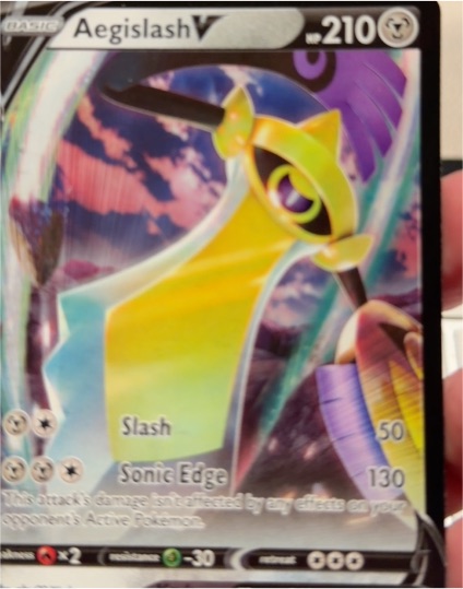 2020 Pokémon Vivid Voltage #126 Aegislash V — front