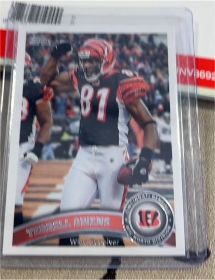 2011 Topps Football #272 Terrell Owens — front