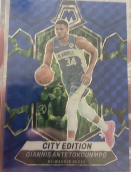 2023-24 Panini Mosaic City Edition #279 Giannis Antetokounmpo — front