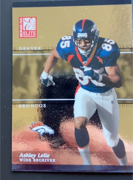 2002 Donruss Elite #15 Ashley Lelie — front