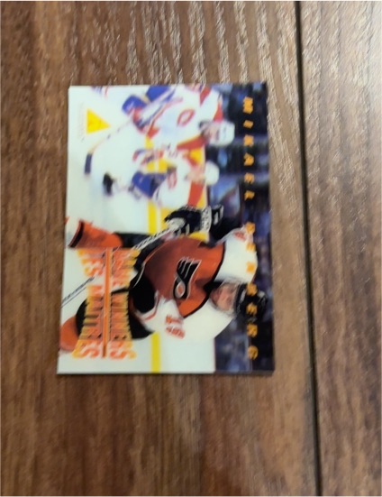 1994-95 Pinnacle #1 Eric Lindros — front