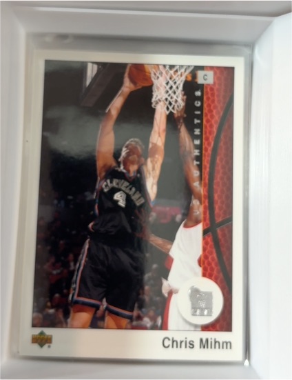 2002-03 Upper Deck UD Authentics #13 Chris Mihm — front