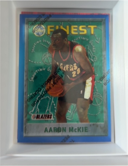 1995-96 Topps Finest #196 Aaron McKie — front