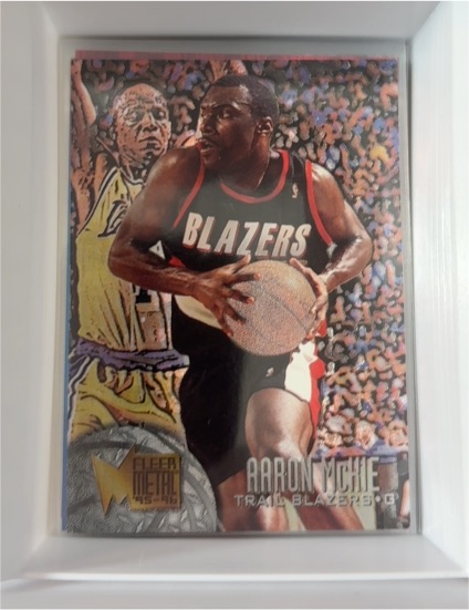 1995-96 Fleer Metal #183 Aaron McKie — front