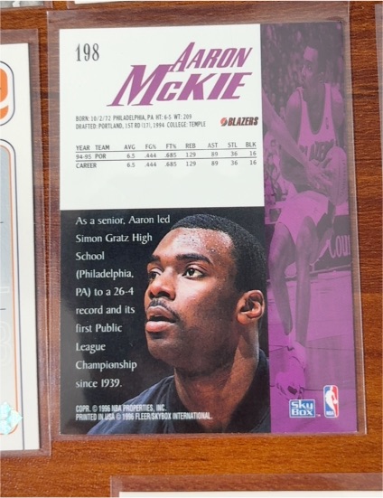 1995 Fleer #198 Aaron McKie — front