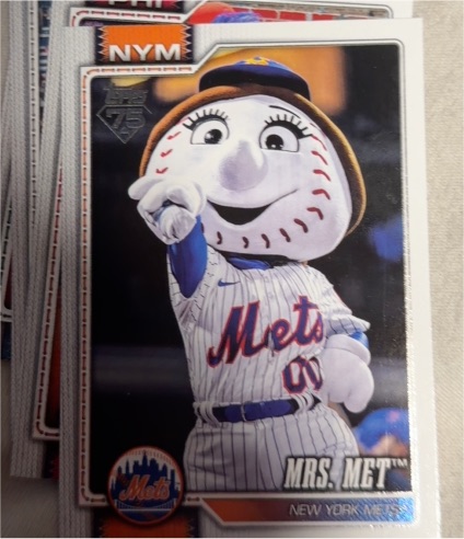 2026 Topps Series 1 Celebration #M-14 Mrs. Met — front