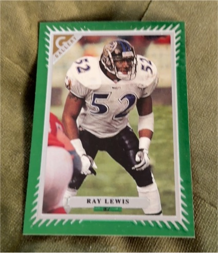 1997 Topps Gallery #67 Ray Lewis — front