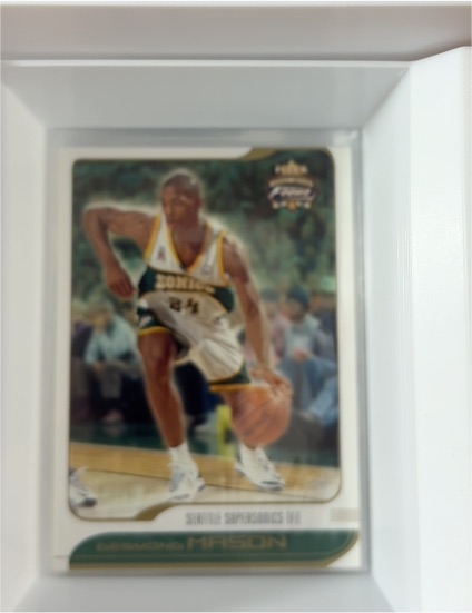 2001-02 Fleer Focus #81 Desmond Mason — front