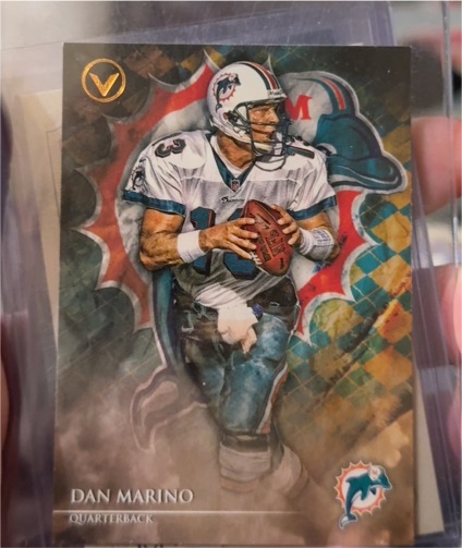 2014 Topps Valor #189 Dan Marino — front