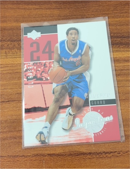 2002-03 Upper Deck #24 Derek Fisher — front