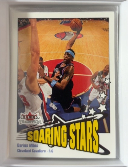 2002-03 Fleer Tradition #225 Darius Miles Soaring Stars — front