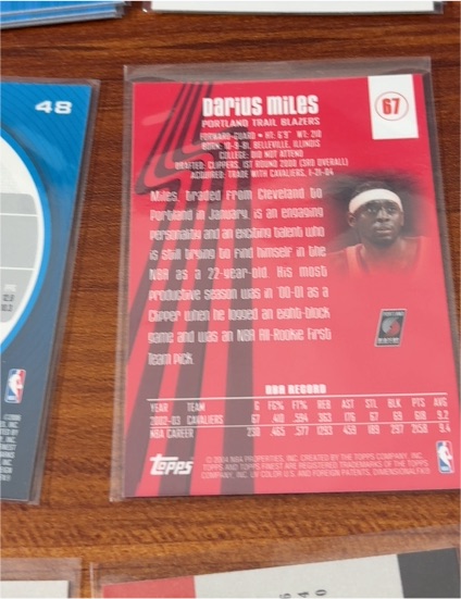 2001 Topps #67 Darius Miles — front