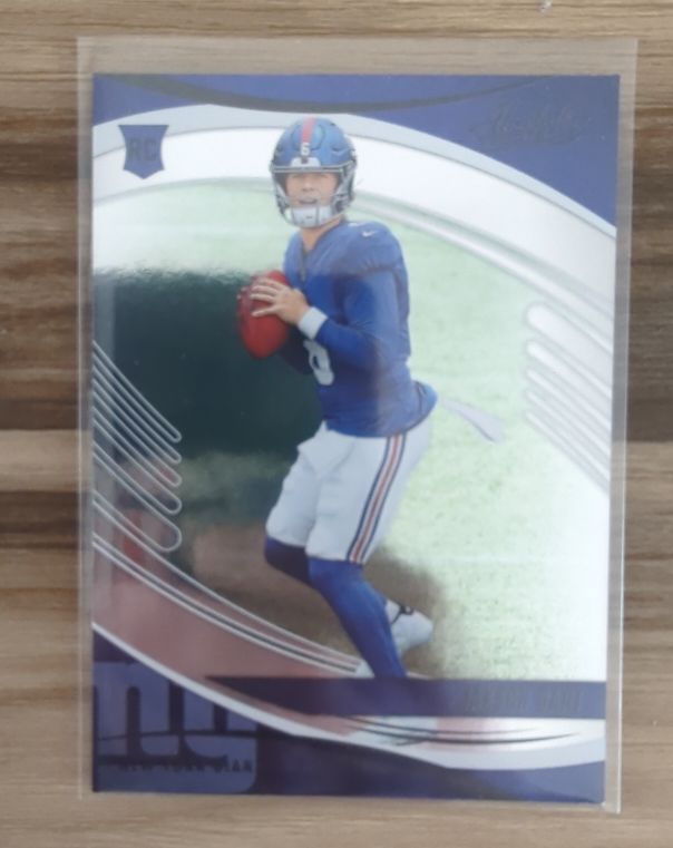 2025 Panini Absolute #137 Jaxson Dart — front