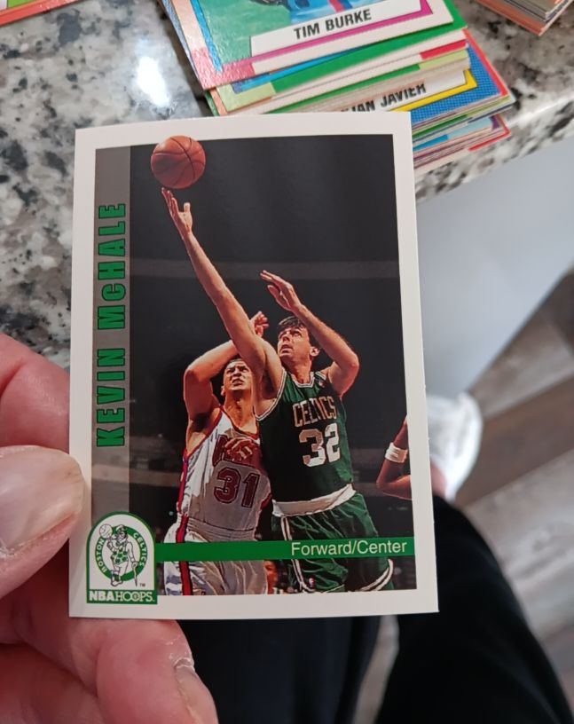 1992-93 NBA Hoops #16 Kevin McHale — front
