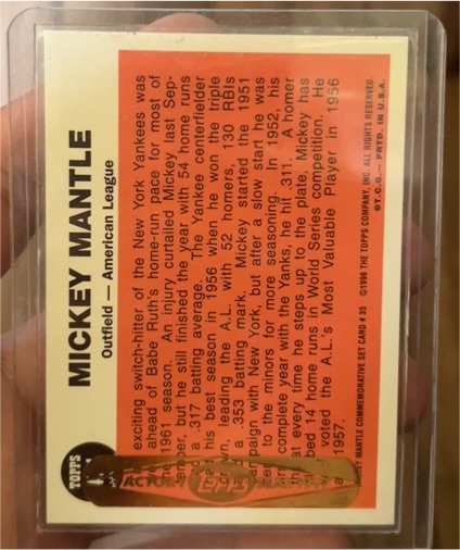 1957 Topps #7 Mickey Mantle — front