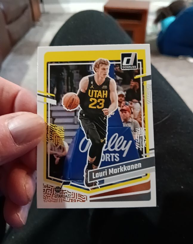 2023-24 Donruss #36 Lauri Markkanen — front