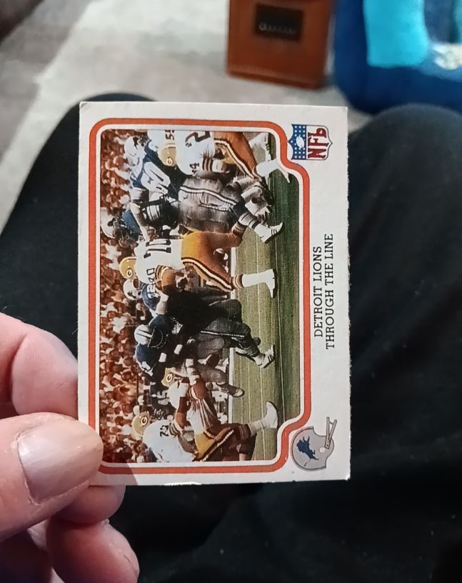 1979 Fleer Team Action #17 Through The Line Detroit Lions — front