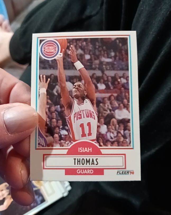1990-91 Fleer #61 Isiah Thomas — front