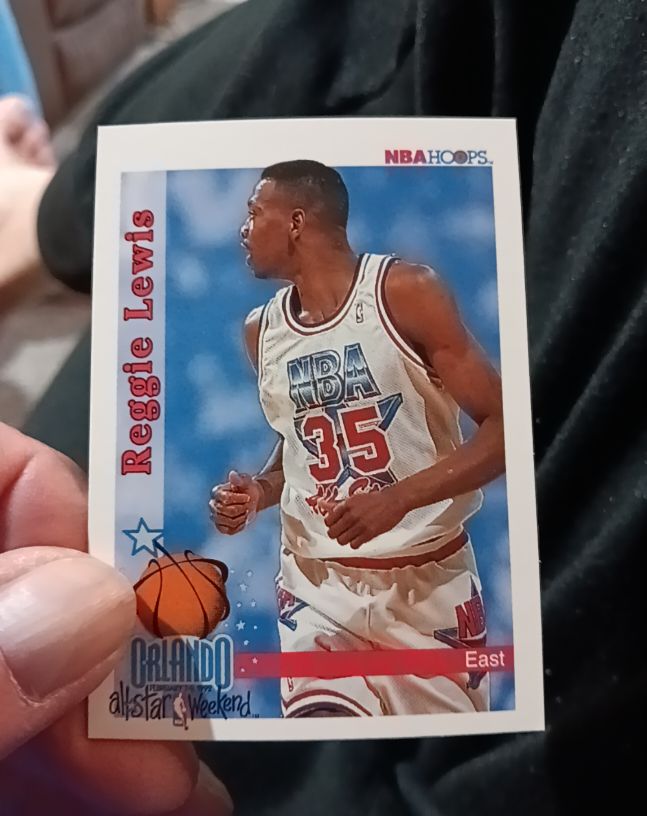 1992 NBA Hoops #299 Reggie Lewis — front