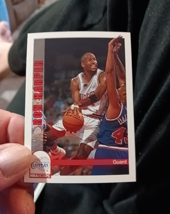 1992-93 NBA Hoops #100 Ron Harper — front