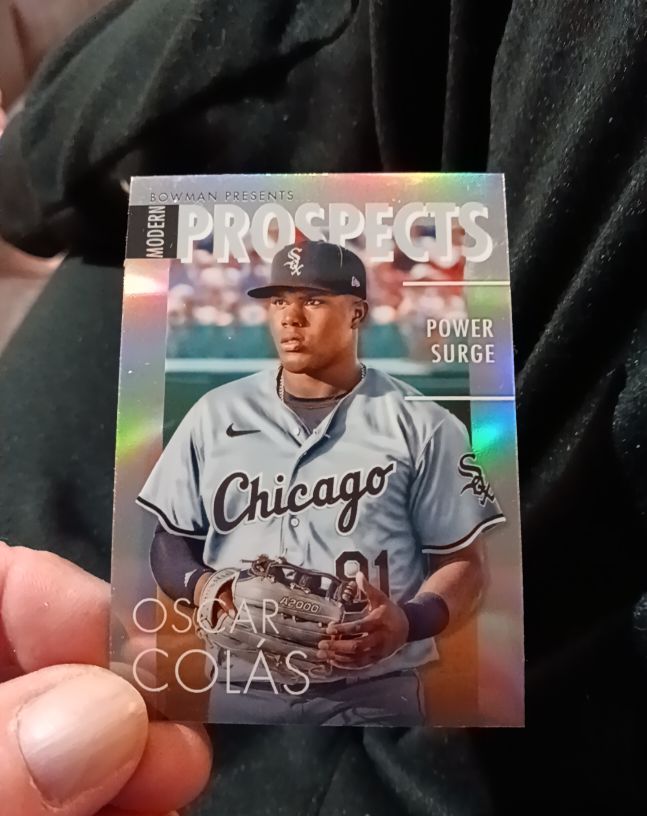 2023 Bowman Modern Prospects #MP-8 Oscar Colas — front