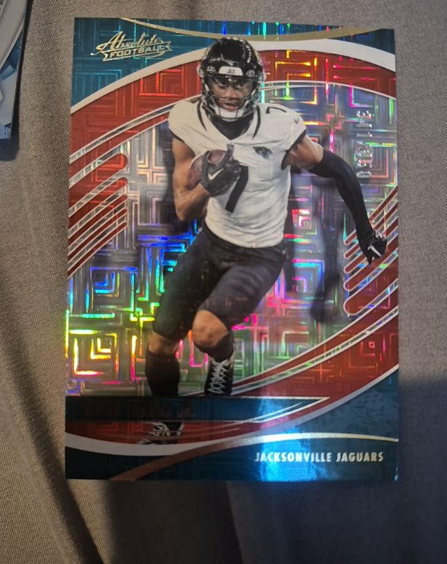 2025 Panini Absolute #7 Tank Bigsby — front