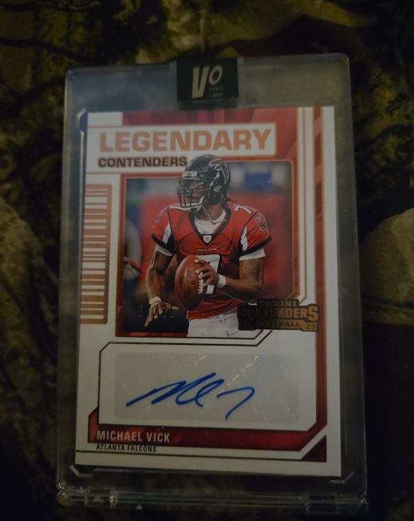 2023 Panini Contenders Legendary Contenders #LCA-MVI Michael Vick — front