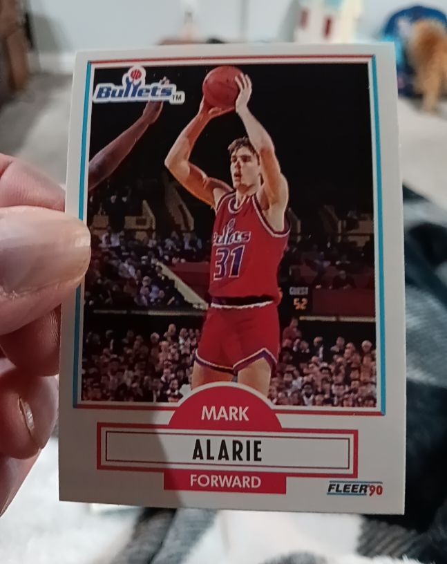 1990 Fleer #190 Mark Alarie — front