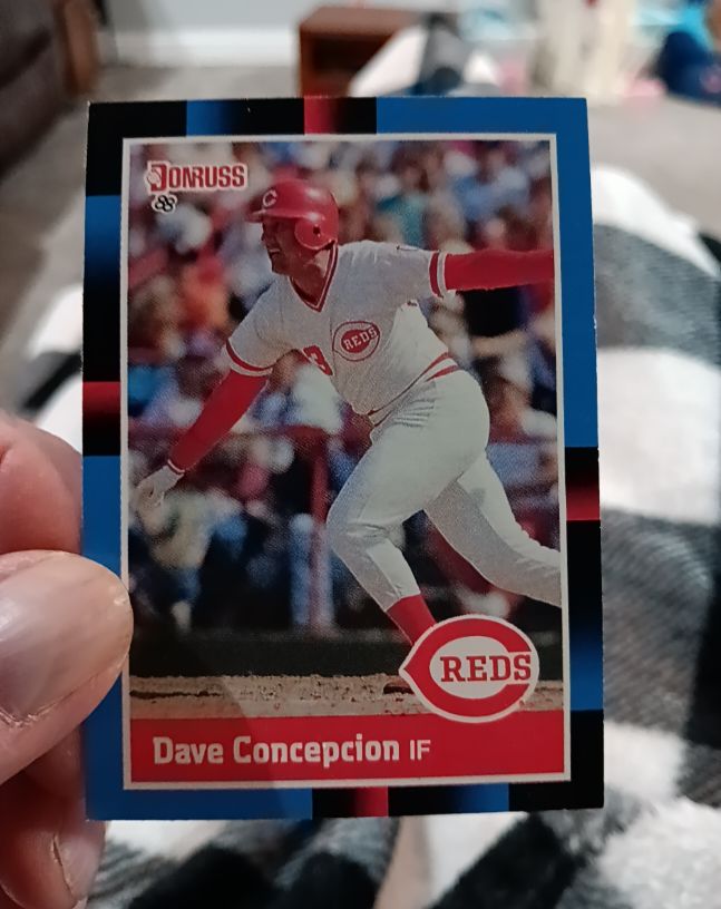 1988 Donruss #329 Dave Concepcion — front
