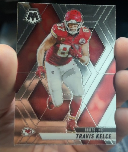 2025 Panini Mosaic #106 Travis Kelce — front