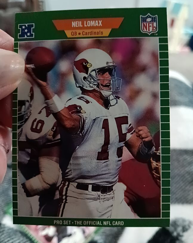 1989 Pro Set #331 Neil Lomax Phoenix Cardinals — front