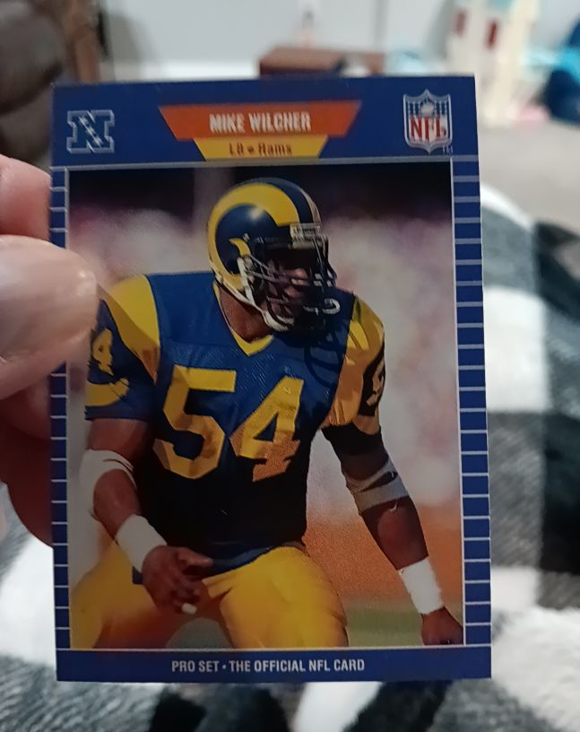 1989 Pro Set #209 Mike Wilcher Los Angeles Rams — front