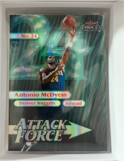 1999 Fleer Force #24 Antonio McDyess — front