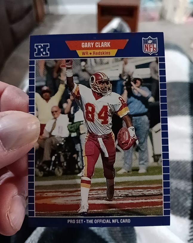 1989 Pro Set #424 Gary Clark — front