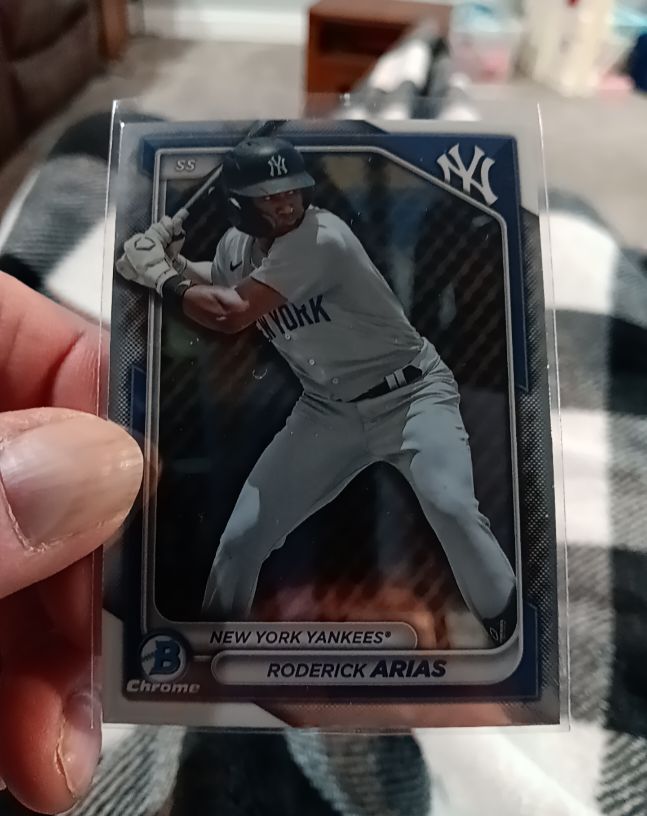 2024 Bowman Chrome Prospects #BCP-100 Roderick Arias — front