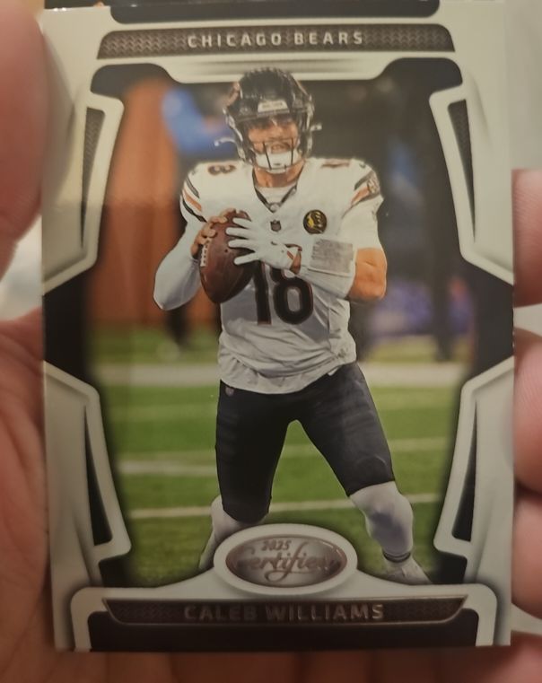 2025 Panini Certified #17 Caleb Williams — front