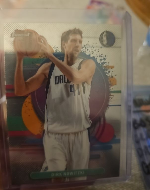 2025 Topps Finest #195 Dirk Nowitzki — front