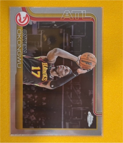2025-26 Topps Chrome #21 Onyeka Okongwu — front