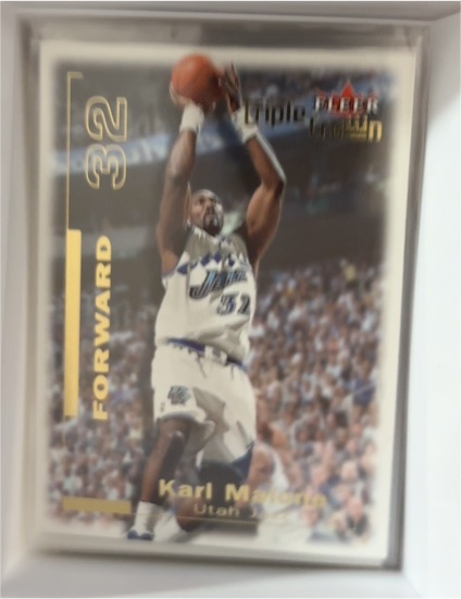 2000-01 Fleer Triple Crown #146 Karl Malone — front