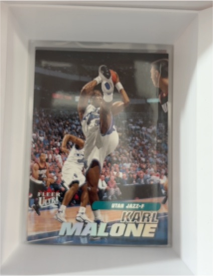 2000-01 Fleer Ultra #126 Karl Malone — front