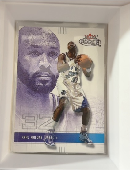 2001-02 Fleer Force #4 Karl Malone — front