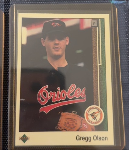 1989 Upper Deck #723 Gregg Olson — front